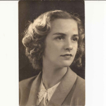 Photo of IRIS YOUDS
