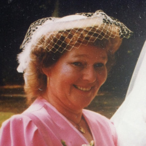 Notice Gallery for Gloria DEELEY