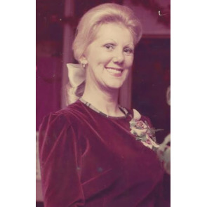 Photo of Pauline HUGHES