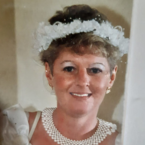 Photo of Carole CROSSLEY