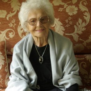 Photo of Annie KELLY