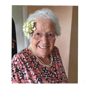 Photo of Edna Patricia BEARDMORE