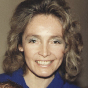 Photo of Gillian BLOWERS