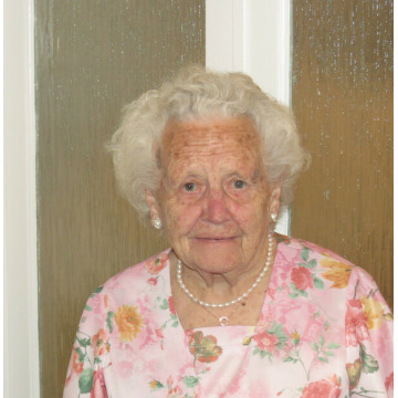 Photo of EILEEN BENNETT