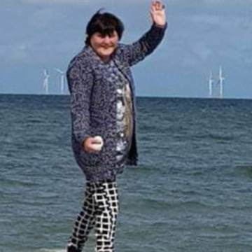 Photo of Angela MADELEY