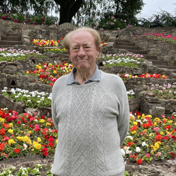 Photo of Bryan HOLMES