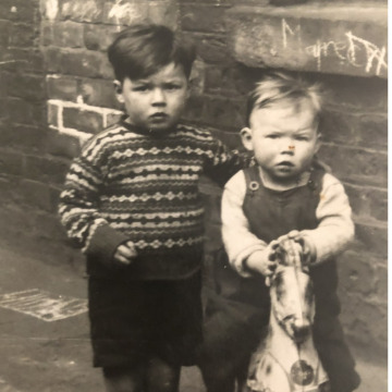 Photo of Robert (Bob) BELL