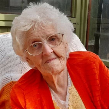Photo of Joyce Evelyn GRAY