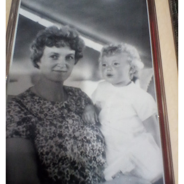 Notice Gallery for Maureen 'Kaye' ROBERTSON
