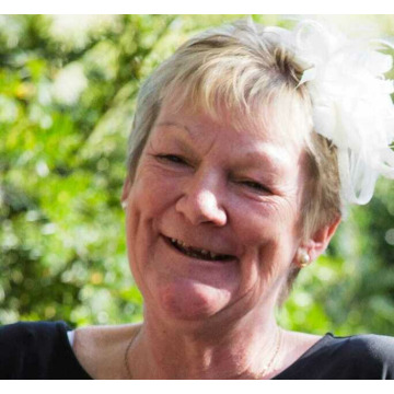 Photo of Julie GIDDINGS