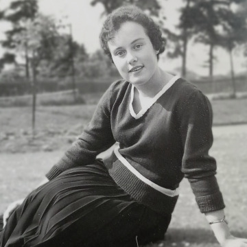Photo of Yvonne Nellie MUNSON