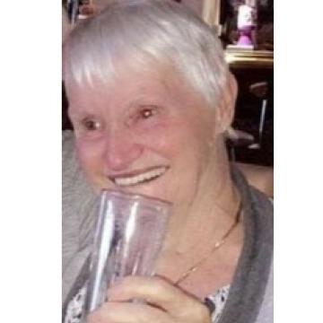 Photo of Valerie FENDER