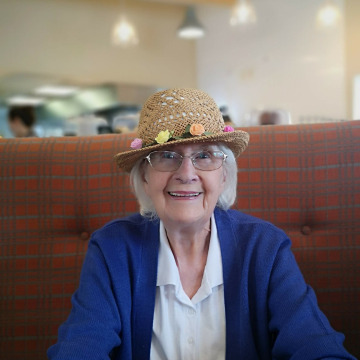 Photo of Lillian JONES