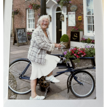 Notice Gallery for Doris THOMPSON