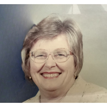 Photo of Mavis LINDOP