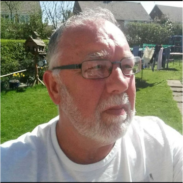 Photo of Malcolm CHARLTON