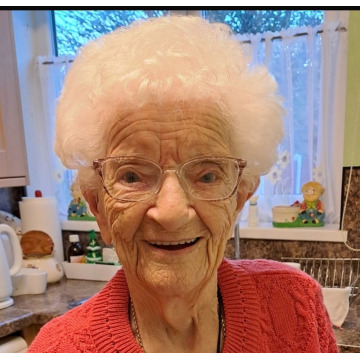 Photo of Dorothy HANSON