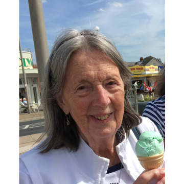 Photo of Maureen BARNETT