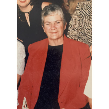 Notice Gallery for Margaret OLIVER