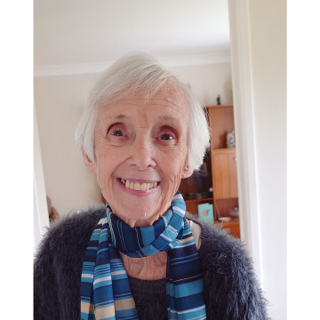 Photo of Joyce LYON