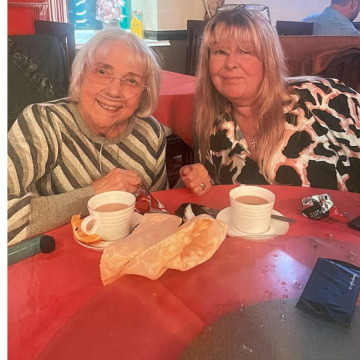 Notice Gallery for Margaret STONELEY