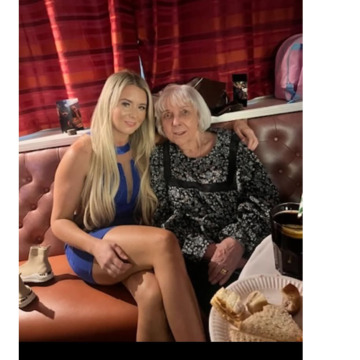 Notice Gallery for Margaret STONELEY