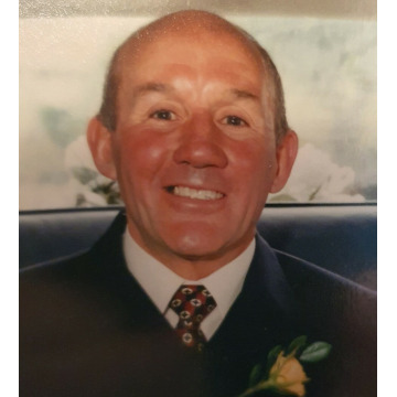 Photo of Leo HOLDEN