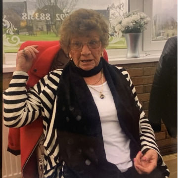 Photo of Linda Marcelle HOWELLS