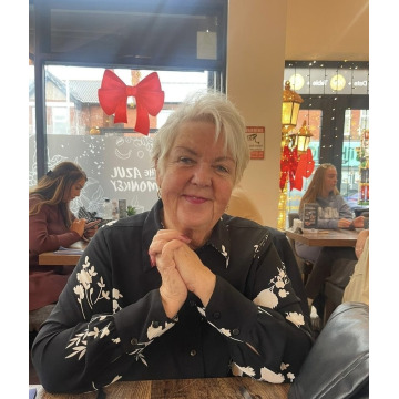 Notice Gallery for Elizabeth TUFT