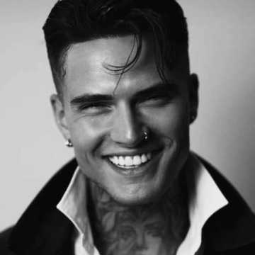 Notice Gallery for Charlie EDWARDS