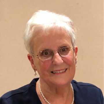 Photo of Doris HALL