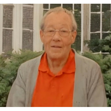 Photo of Leslie Walter HUGHES