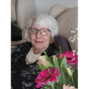 Photo of Barbara FOX