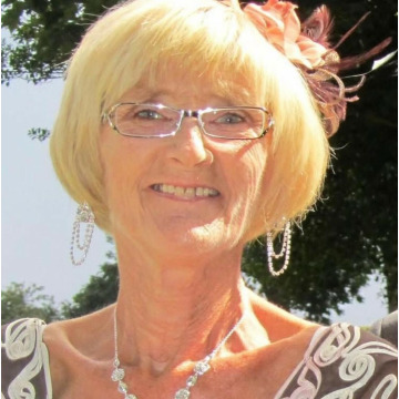 Photo of Lynda ELLIS