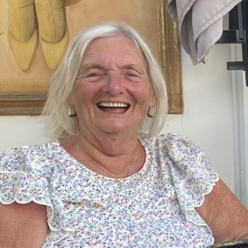 Photo of Carol USHER