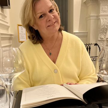 Photo of Lynda BROWN