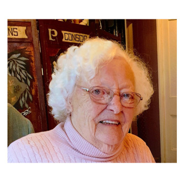 Photo of Eila Miriam LLEWELLIN