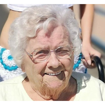 Photo of Joyce Marie GUZ
