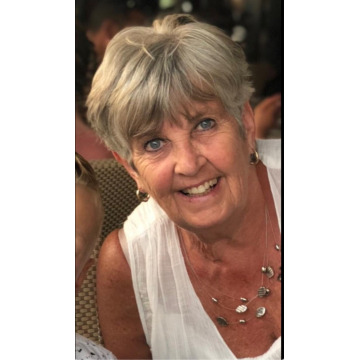 Photo of Karen LIEVESLEY