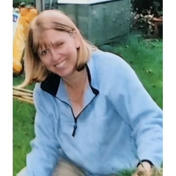 Photo of Julia WATSON