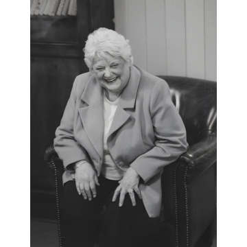 Photo of Hazel WARING