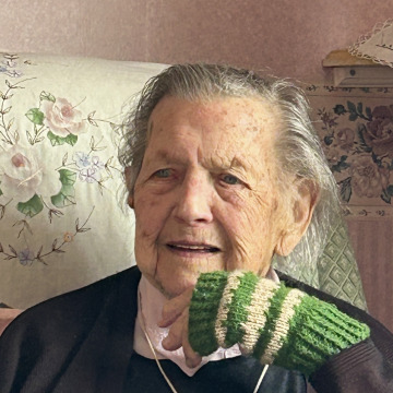 Photo of Eileen May SALTER