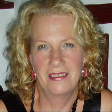Photo of Pamela HOWARTH