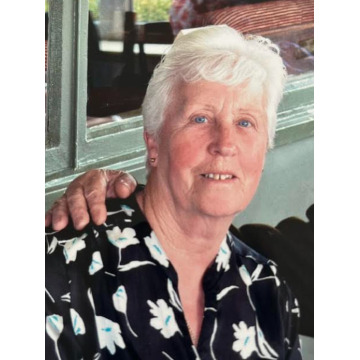 Photo of Betty GREEN