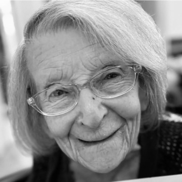 Photo of Joyce Rosamond SCARCLIFFE