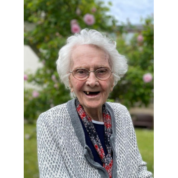 Photo of Dilys LEWIS