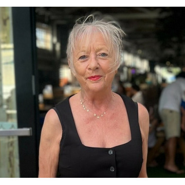 Photo of Lynne HAMMOND