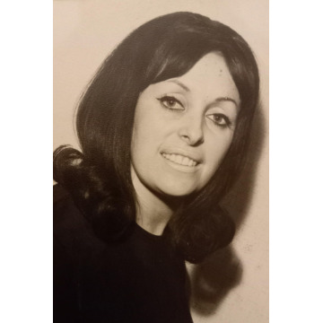 Photo of Eileen WHITE