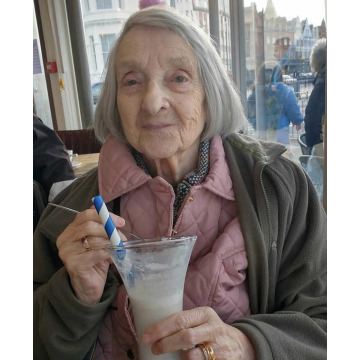 Photo of Ceinwen SIMPSON