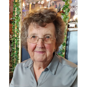 Notice Gallery for Eileen Sybil ELSON
